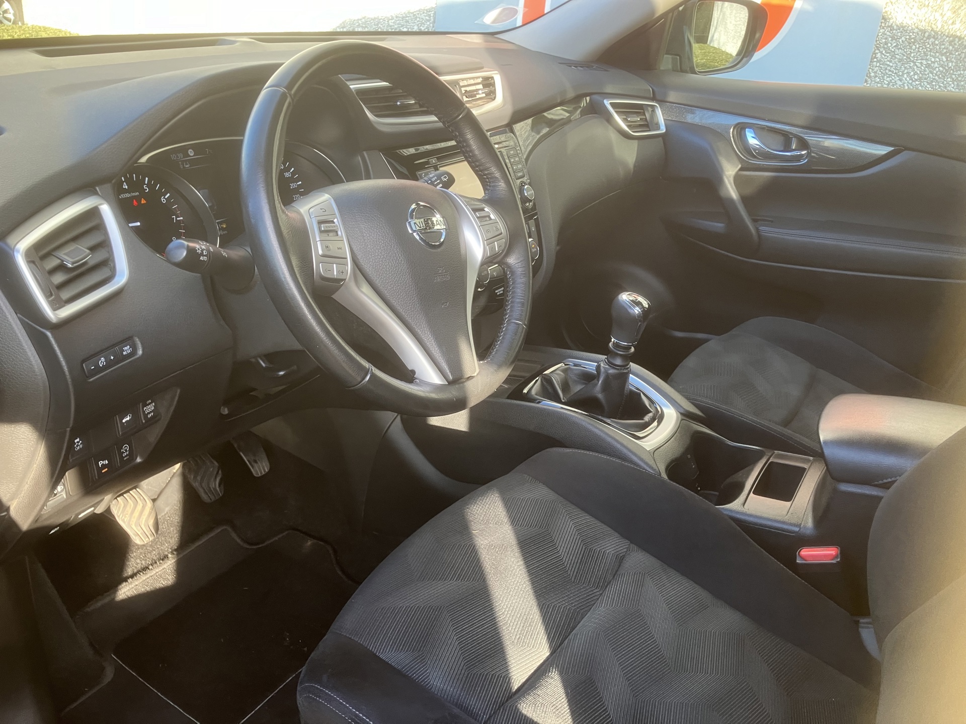 Nissan_x trail_10