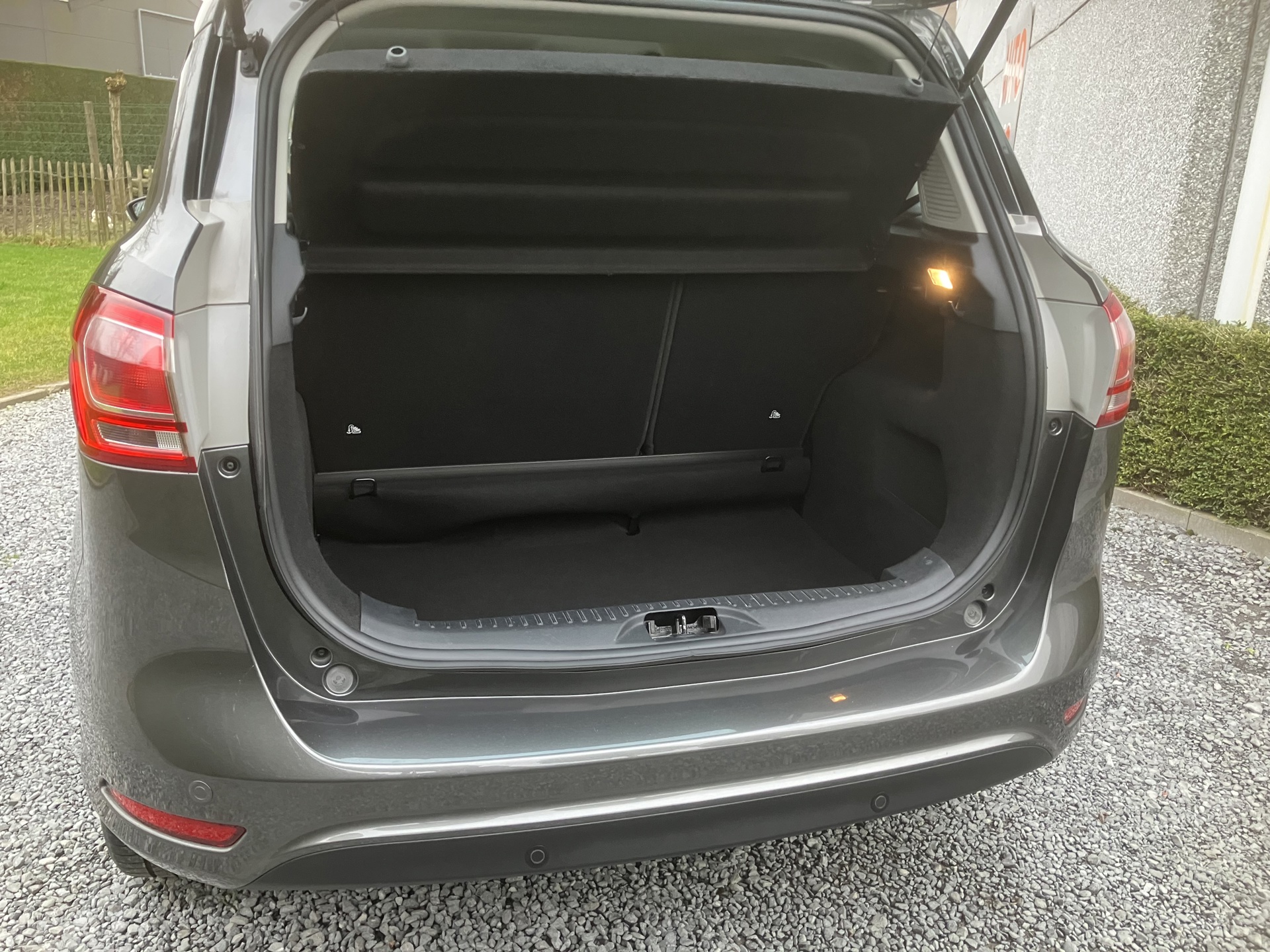 FORD_B max_12